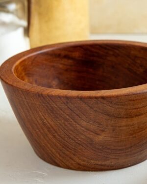 Tazón de madera de 15 cm.