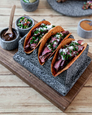 Porta tacos de piedra volcánica