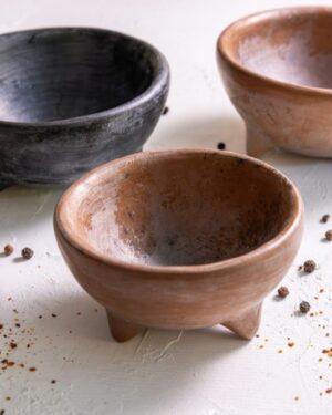 Molcajete chico de barro bruñido 15 cm.
