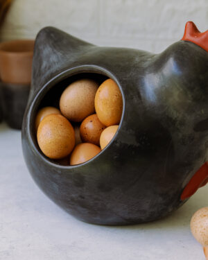 Gallina chica de barro bruñido