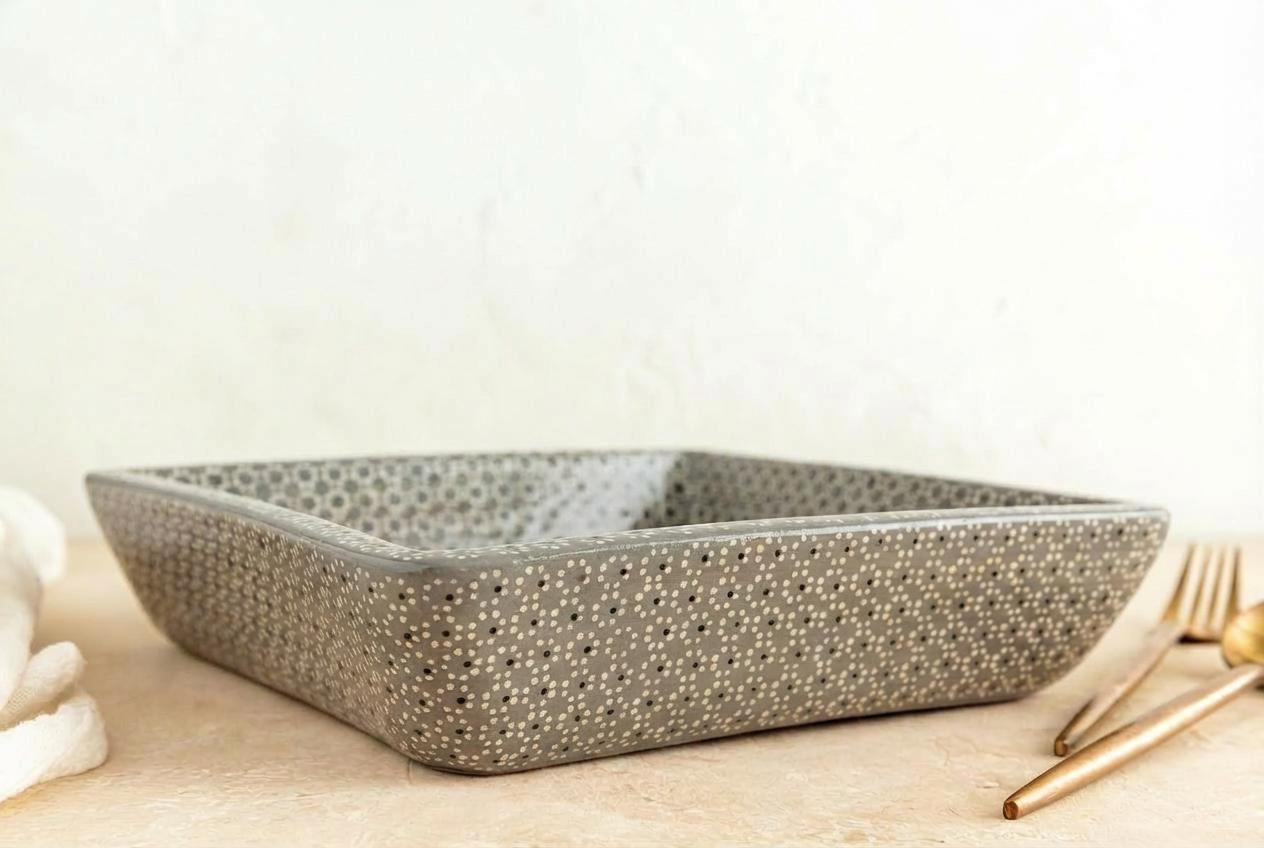 Charola cuadrada de barro capuleado un tono - Image 9