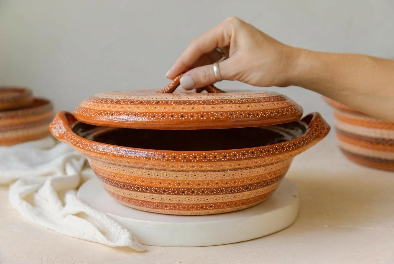 Cazuela chica barro capuleado arcoíris - Image 5