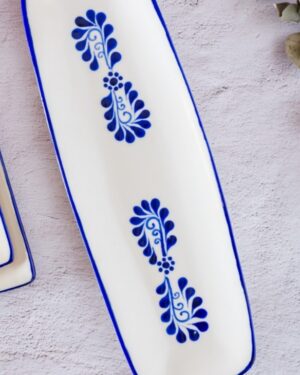 Charola larga de cerámica 53 cm.