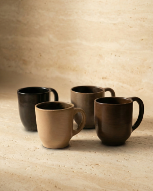 Taza chocolate de barro bruñido